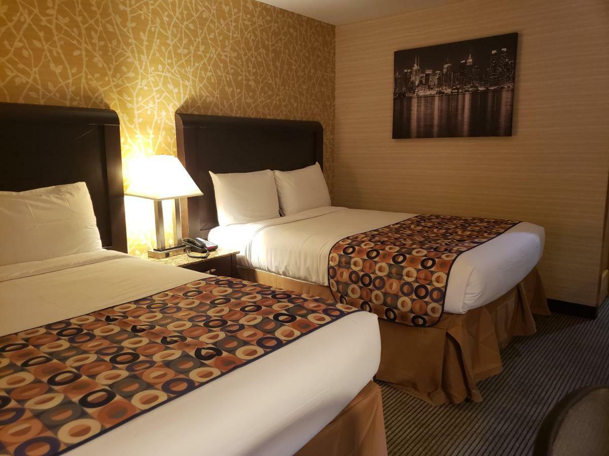 Elmhurst Hotel Нью-Йорк Экстерьер фото