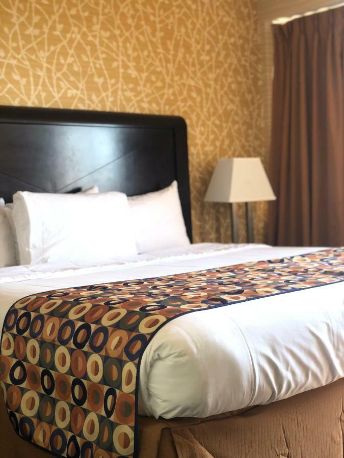 Elmhurst Hotel Нью-Йорк Экстерьер фото