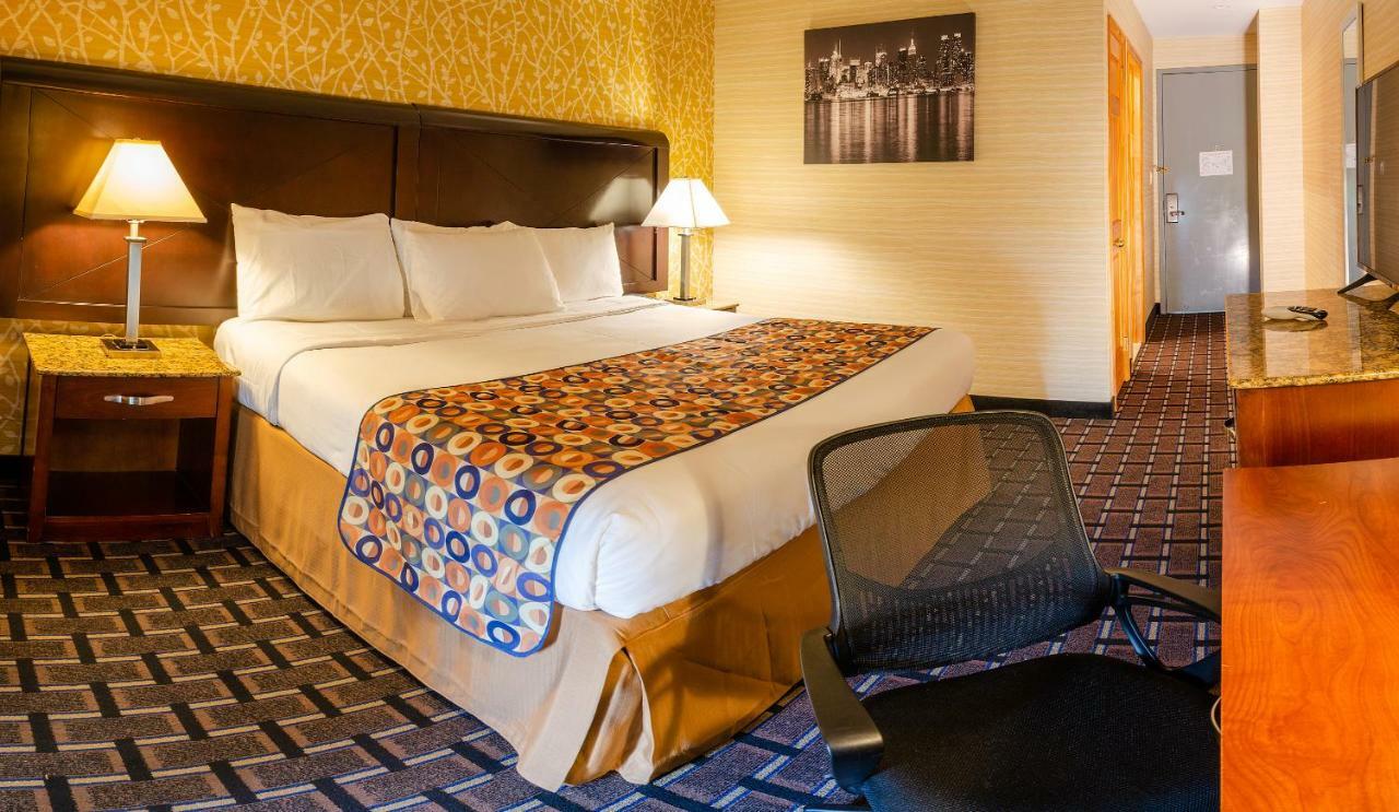 Elmhurst Hotel Нью-Йорк Экстерьер фото
